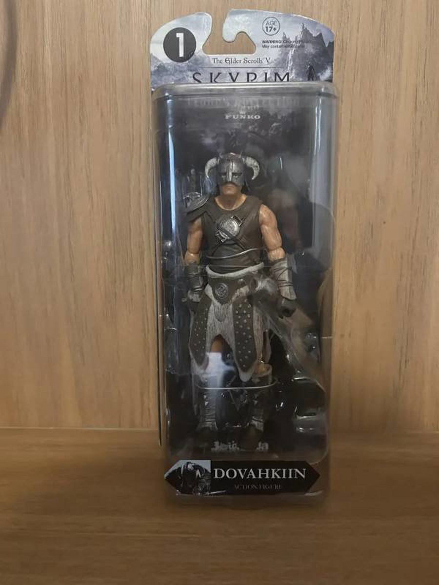 Action Figure Skyrim Dovahkiin Funko Legacy Collection