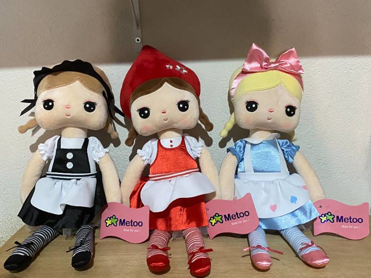 Bonecas de pelúcia metoo angela contos