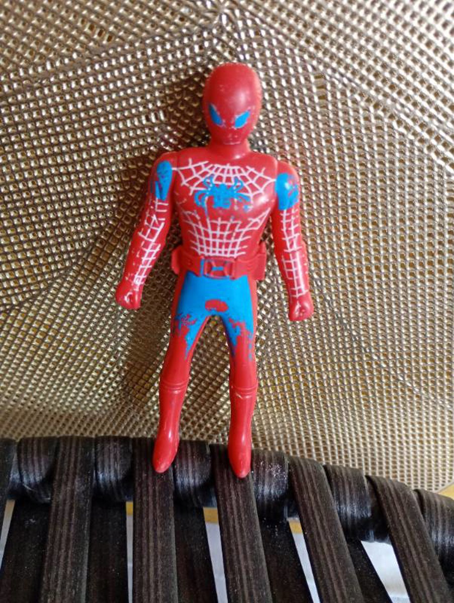 Boneco do Homem aranha usado bom 