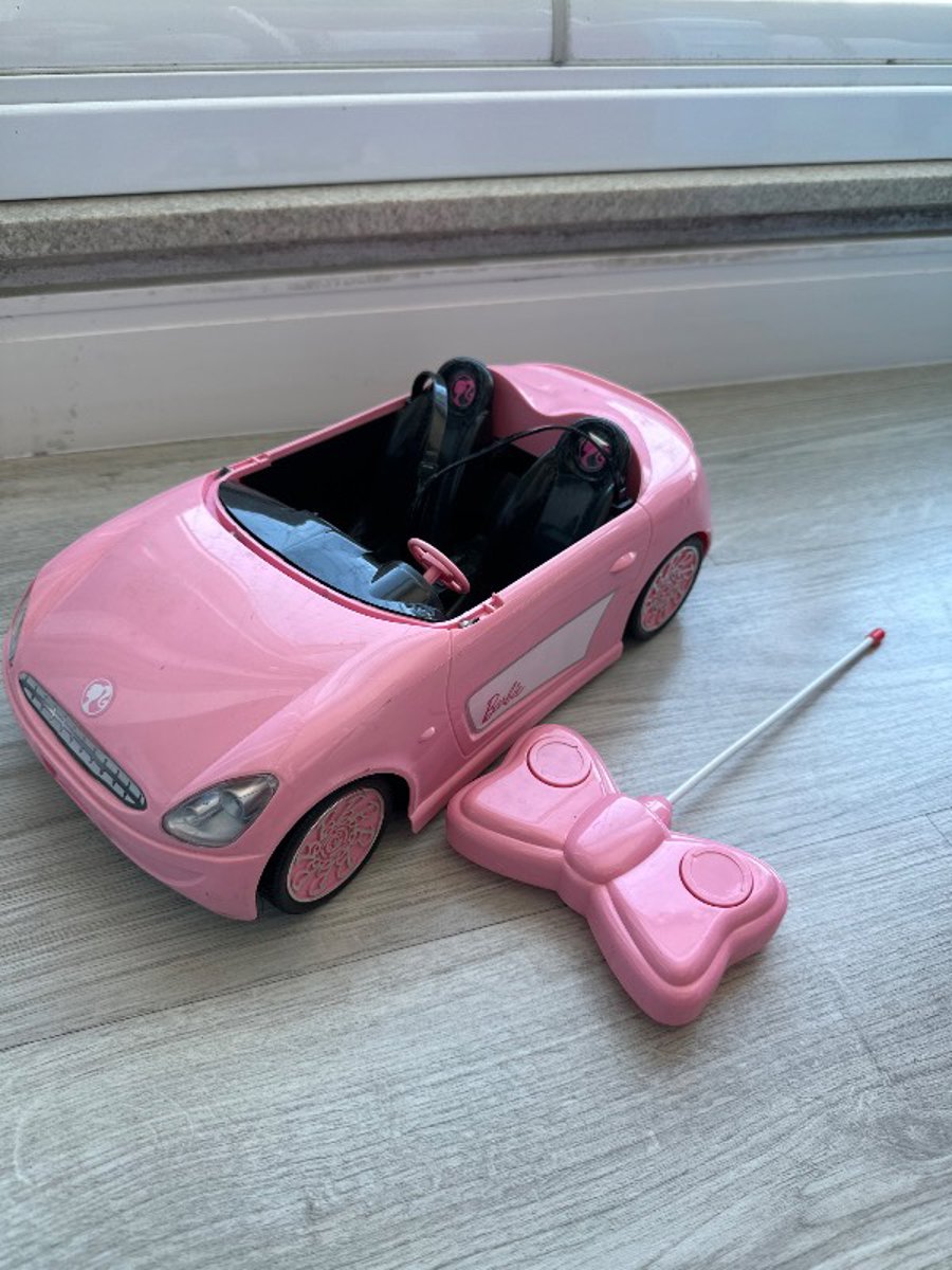 Carro da Barbie com controle remoto