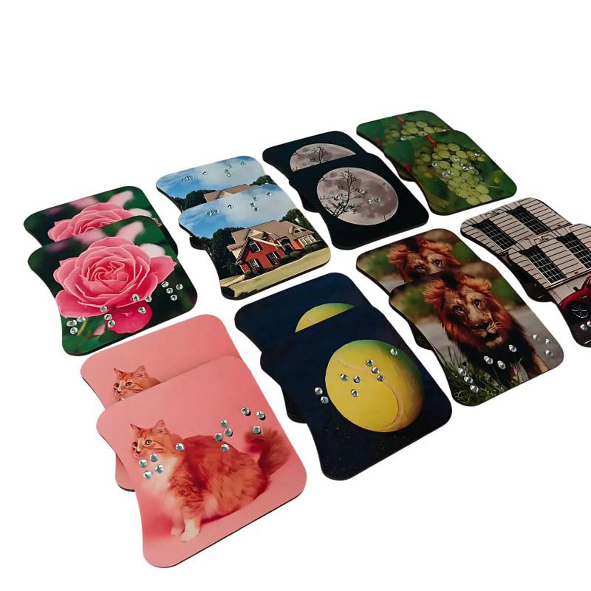 Jogo da Memória formato exclusivo com escrita Braile 8 pares 