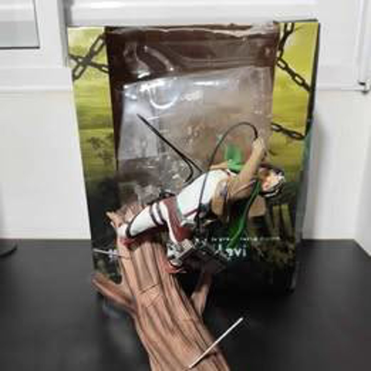 Kotobukiya - Levi Ackerman - Renewal Attack On Titan ArtFX - Escala 1/8